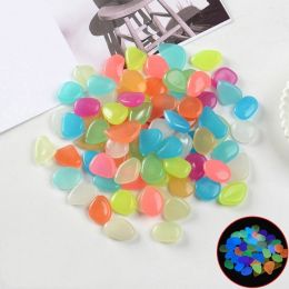 100 Luminous Stones Fluorescent Aquarium Pebbles Fish Tank Garden Luminous Stones (Option: )